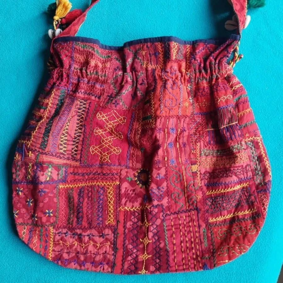 کیف ( ورق بزنید )