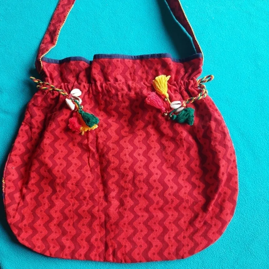 کیف ( ورق بزنید )