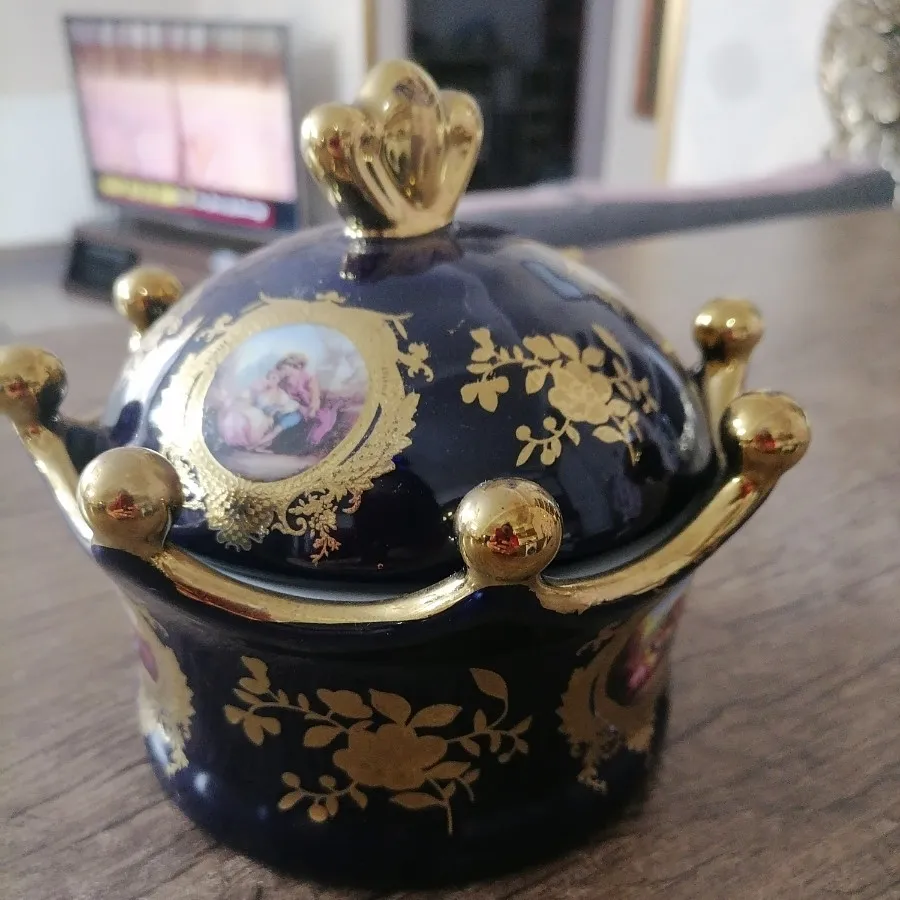 شکلات خوری لیلی و مجنون