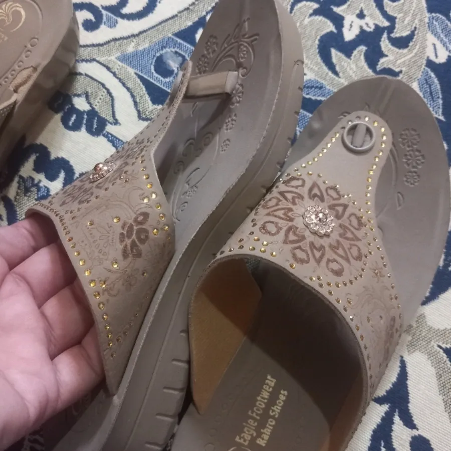 دمپایی لا انگشتی