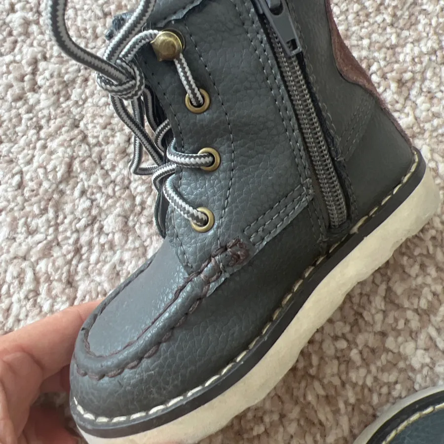 کفش ساقدار بچگونه