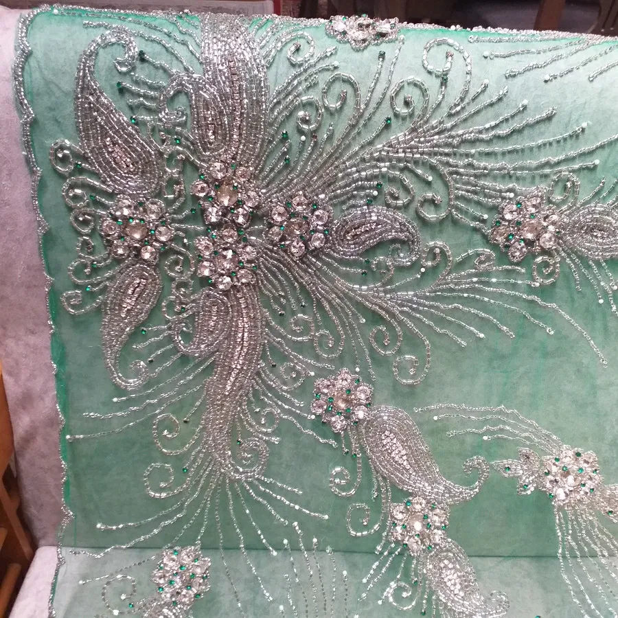 پارچه و پنل سنگدوزی