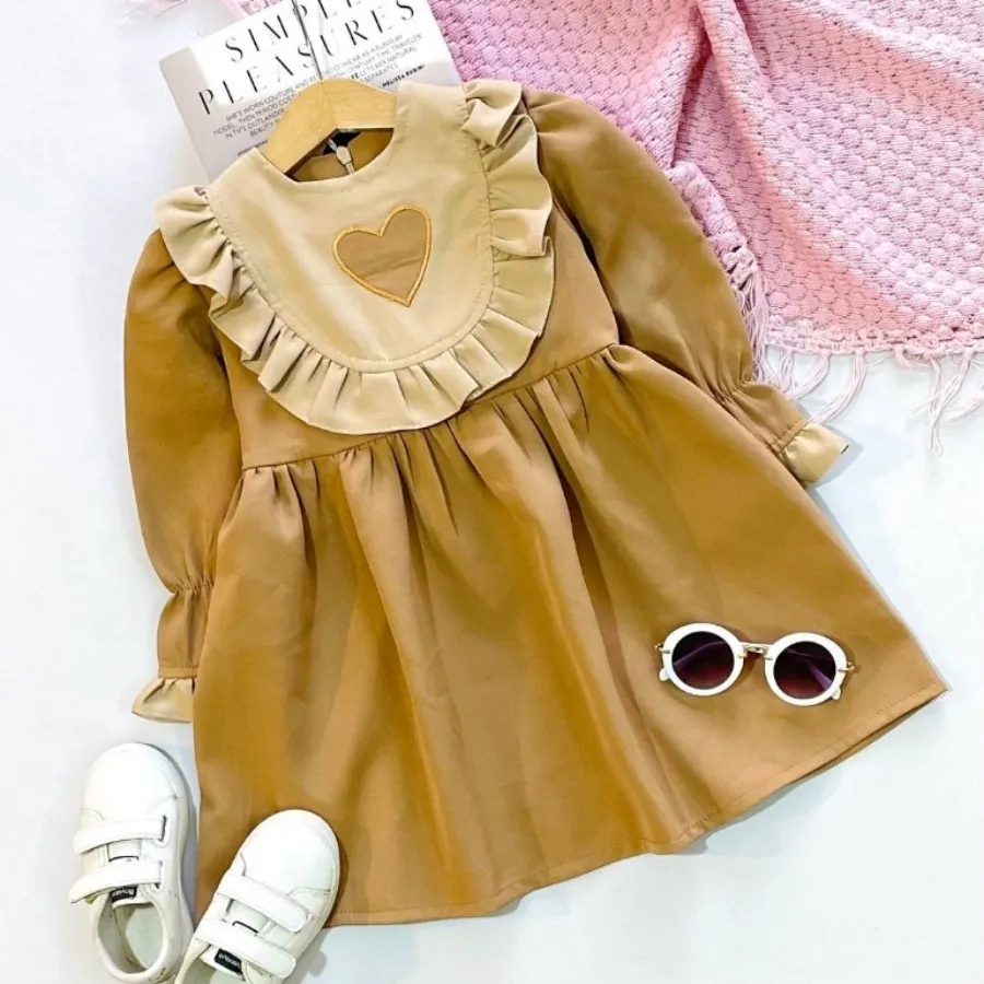 پیراهن بچگانه