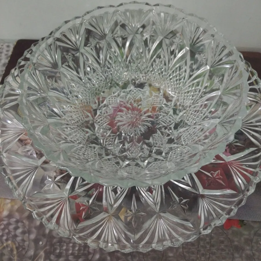 میوه خوری آناناسی