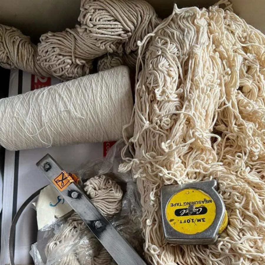 نخ-ابزار قالیو گلیم بافی