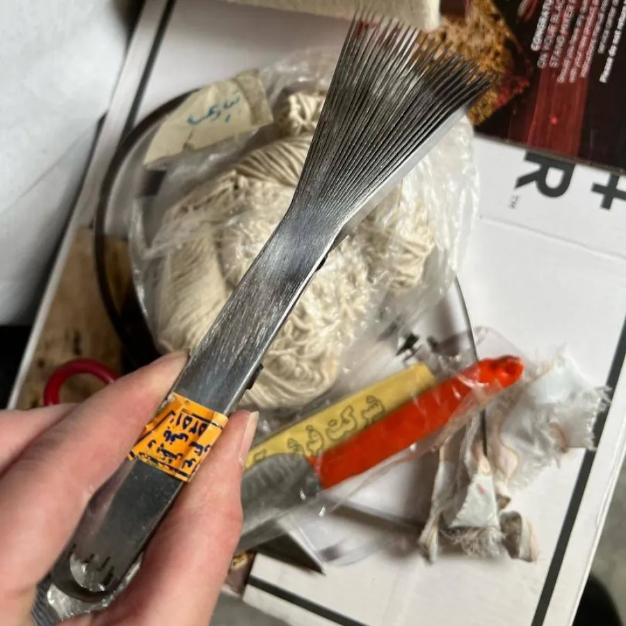 نخ-ابزار قالیو گلیم بافی