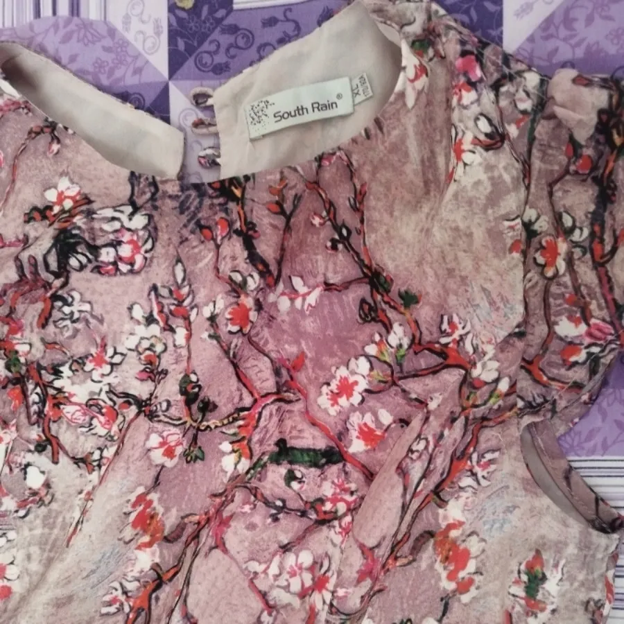 پیراهن گلدار