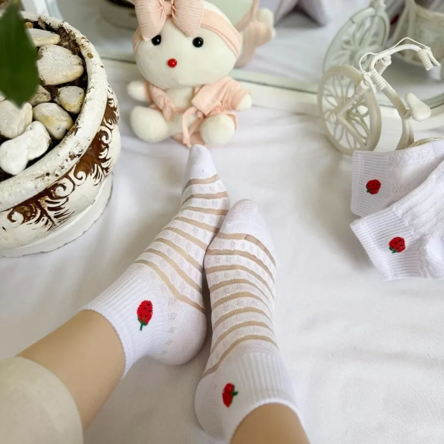 جوراب زنانه