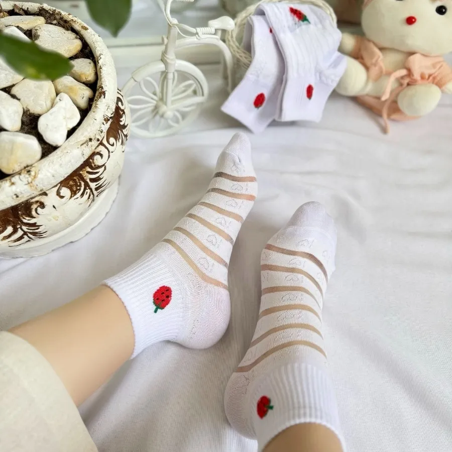 جوراب زنانه