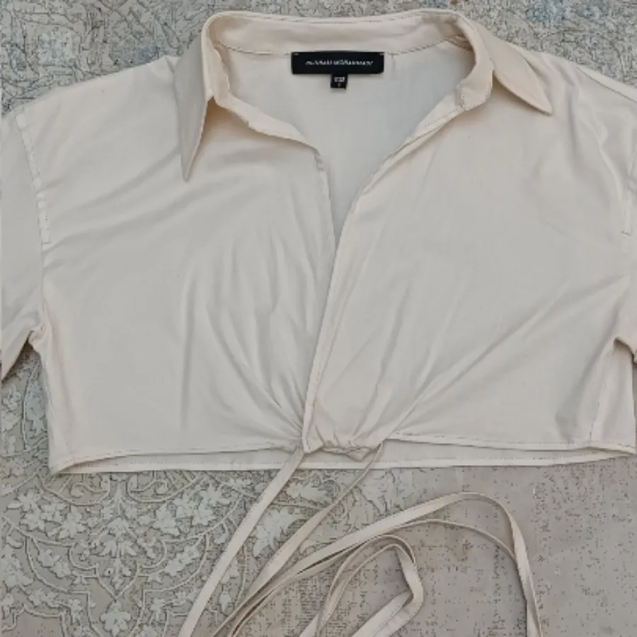 شومیز کراپ کرمی