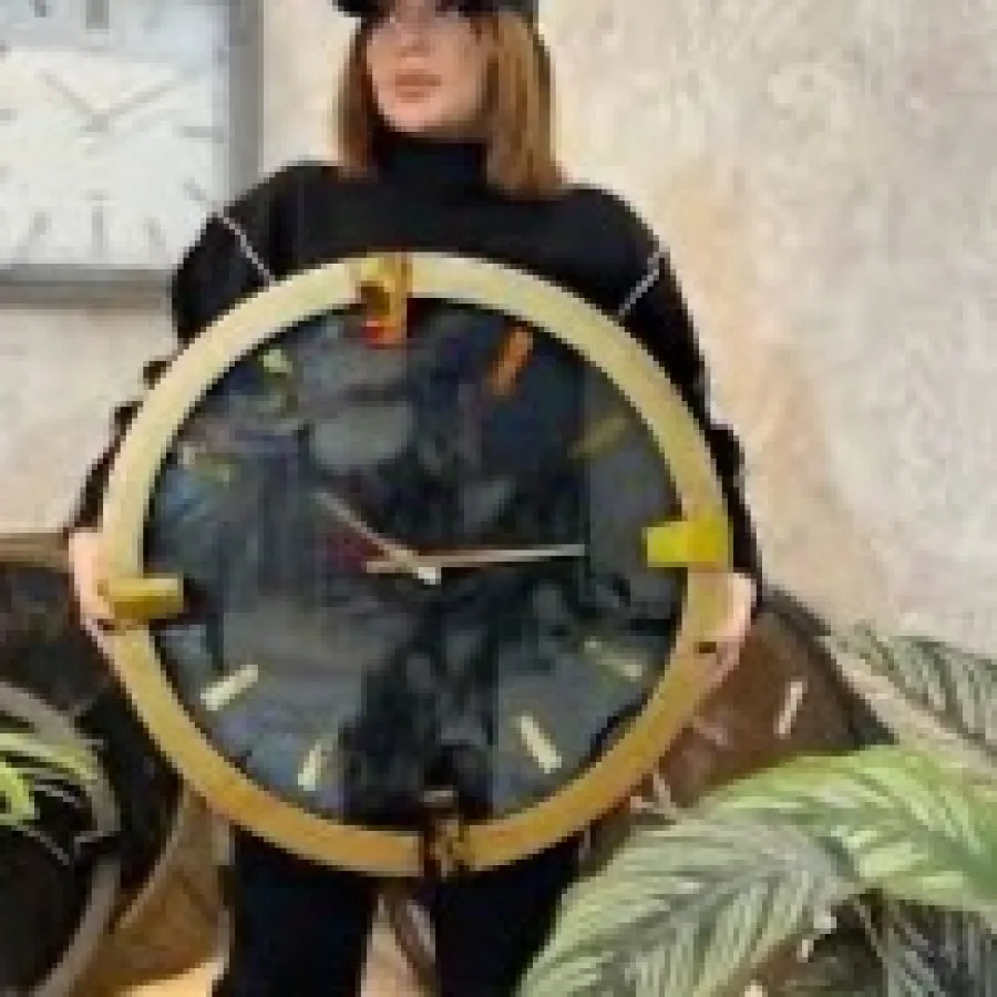 ساعت دیواری برند هوگر