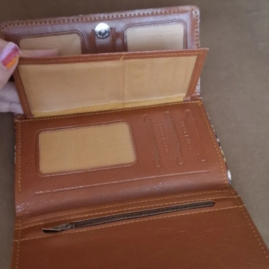 کیف پول زنانه