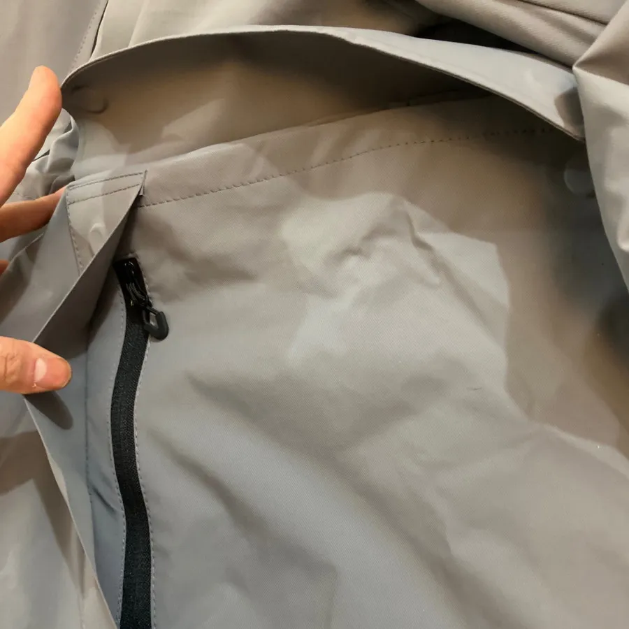 کاپشن برند اتودور