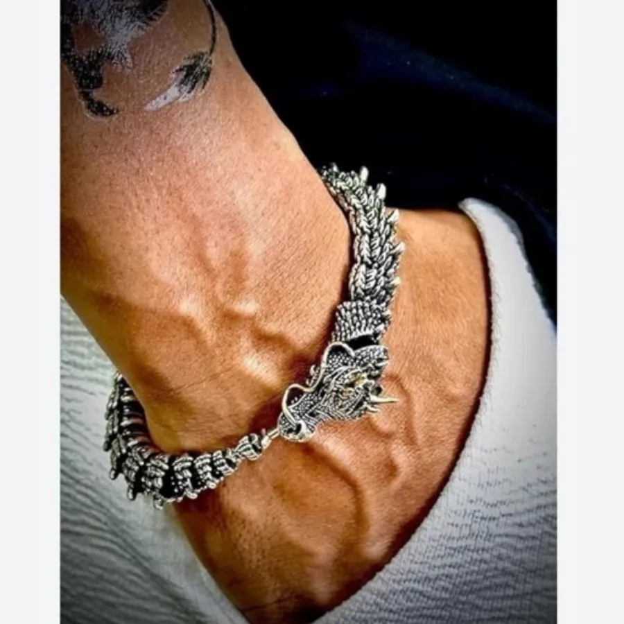 دستبند اژدهای خفن