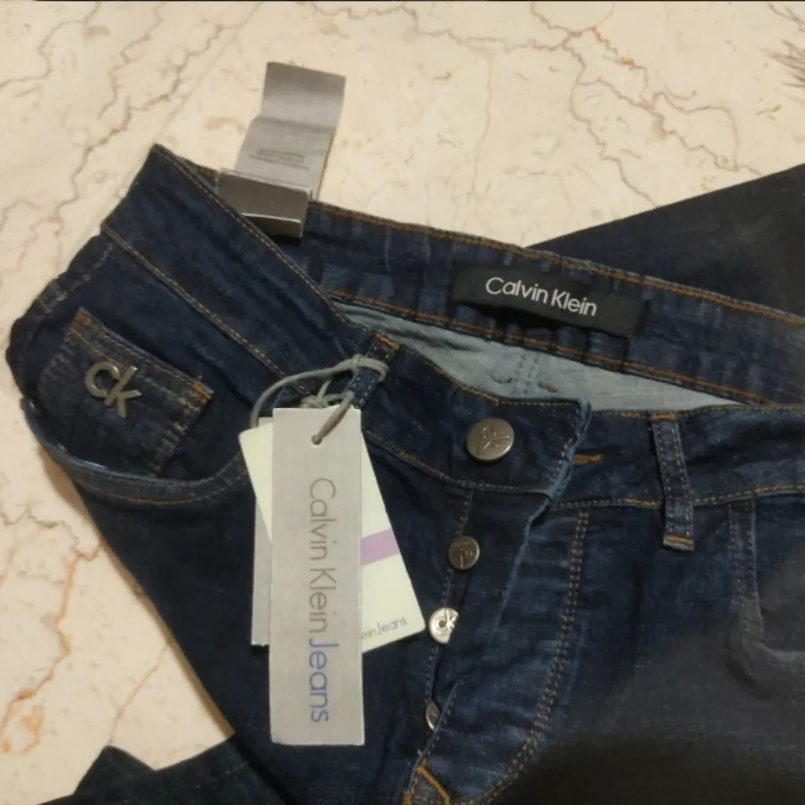 شلوار جین کلوین کلین