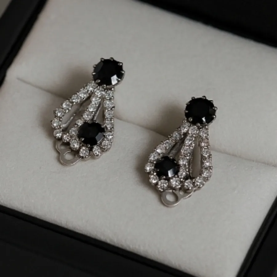 گوشواره سلطنتی نگین