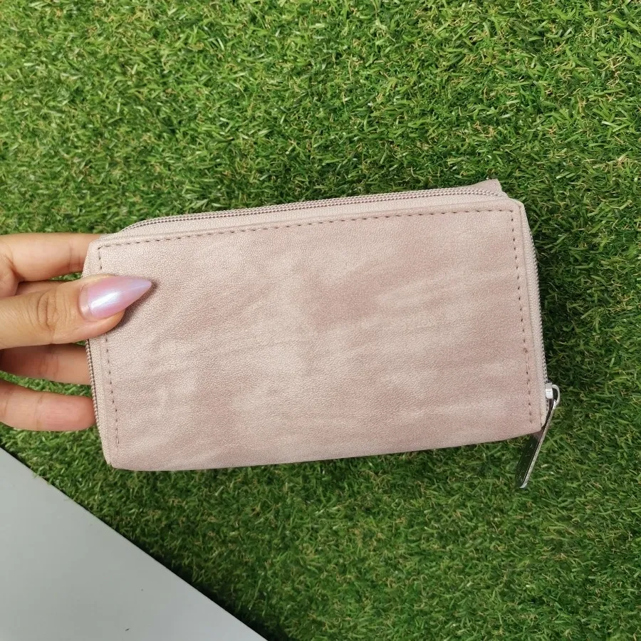 کیف پول زنانه