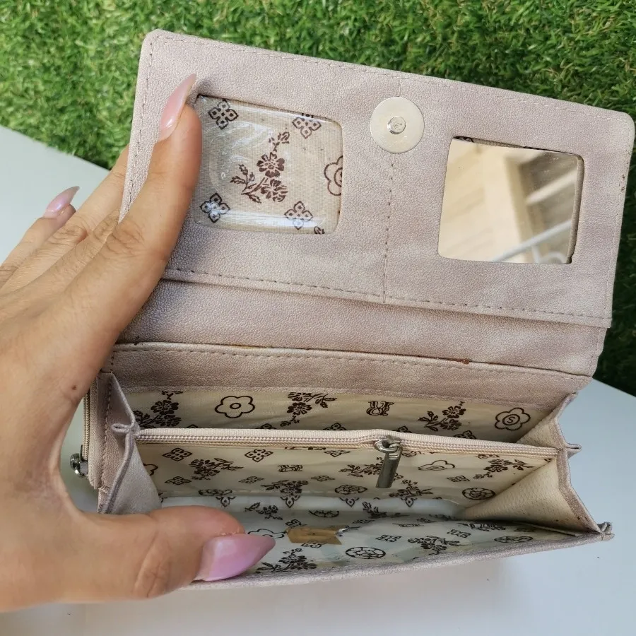 کیف پول زنانه