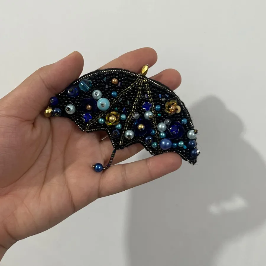 سنجاق سینه جواهردوزی