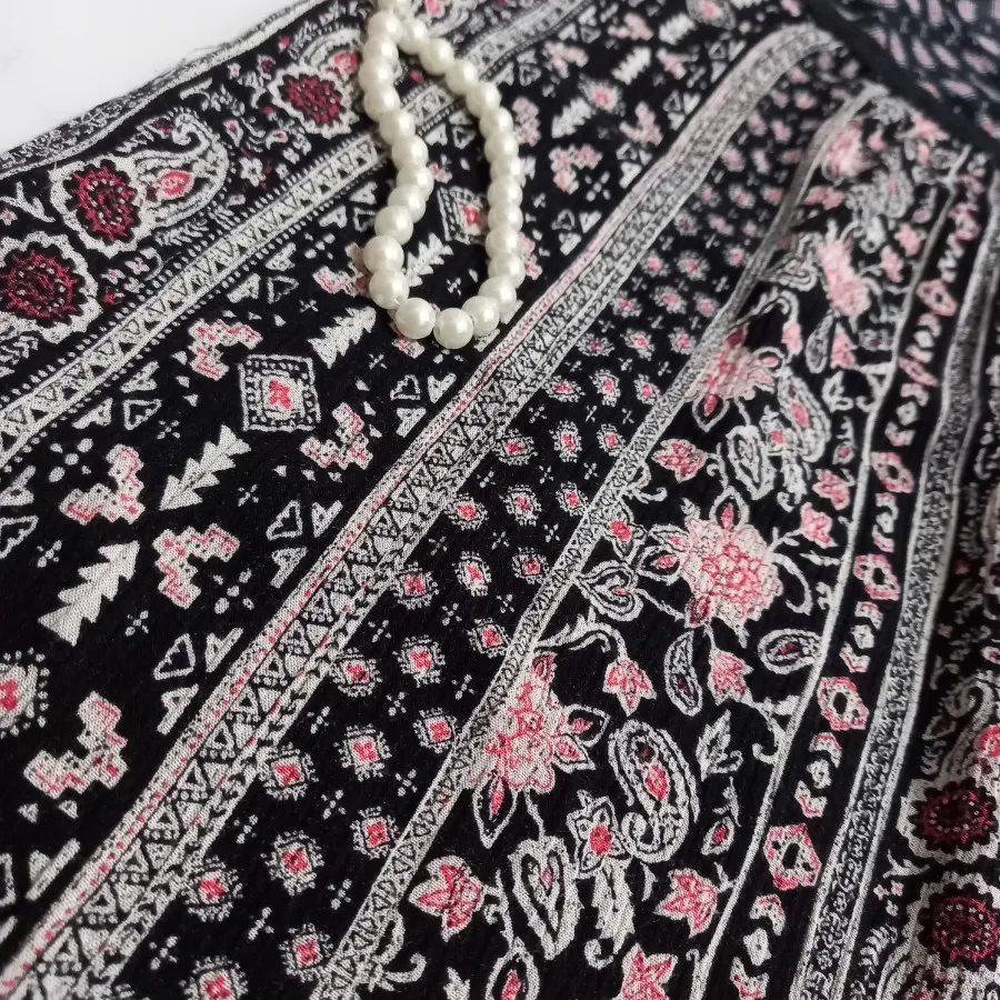 تاپ شیک مشکی و قرمز