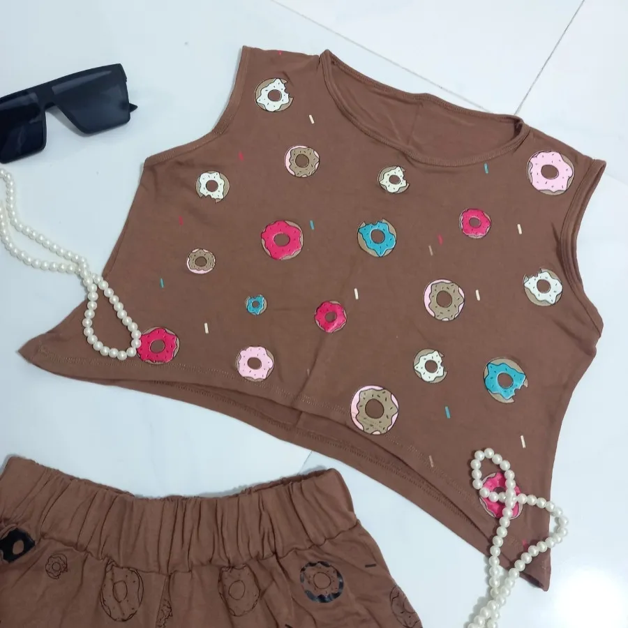 ست کراپ و شورتک طرح دونات