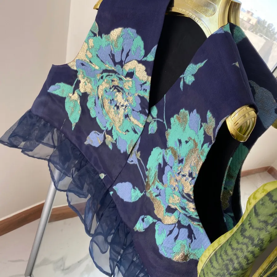 وست چین دار