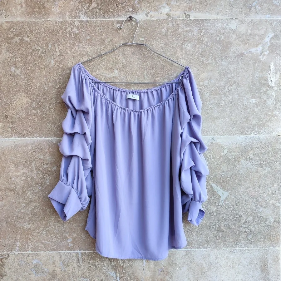 شومیز یقه قایقی