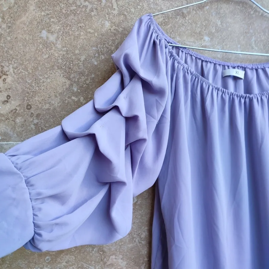 شومیز یقه قایقی