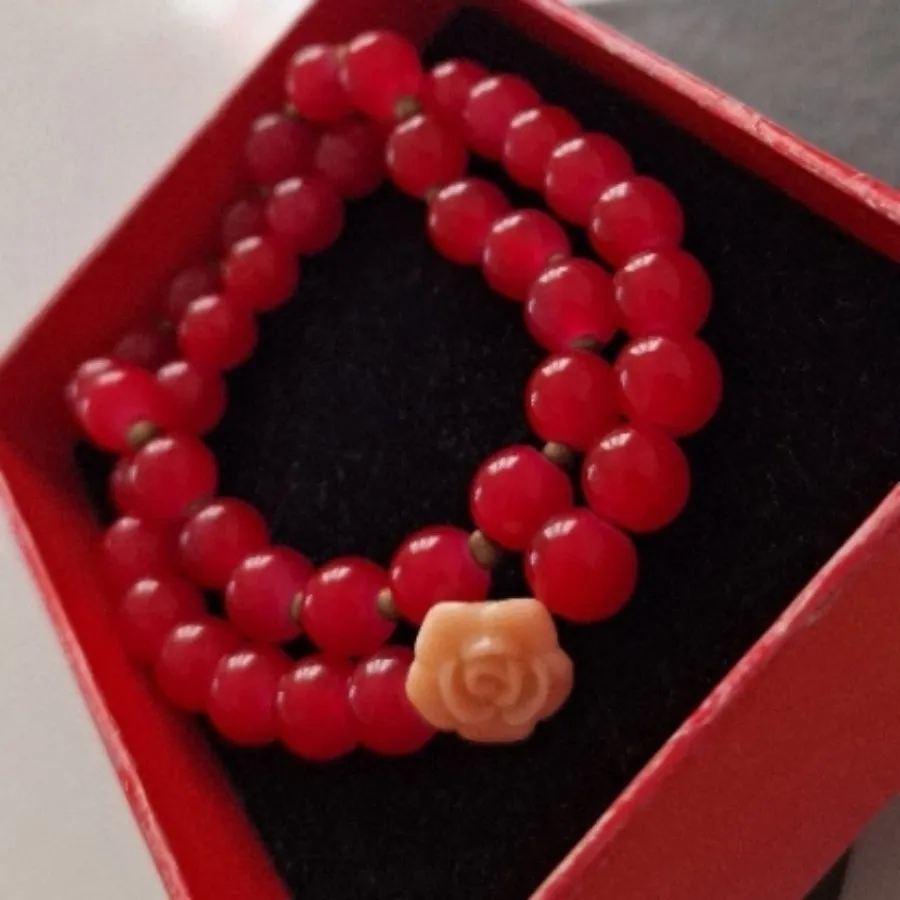 اکسسوری قرمز