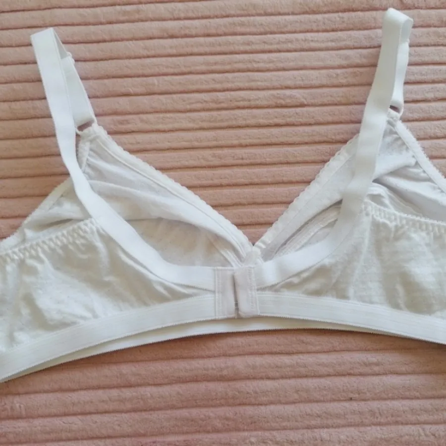 سوتین نخی اروپایی