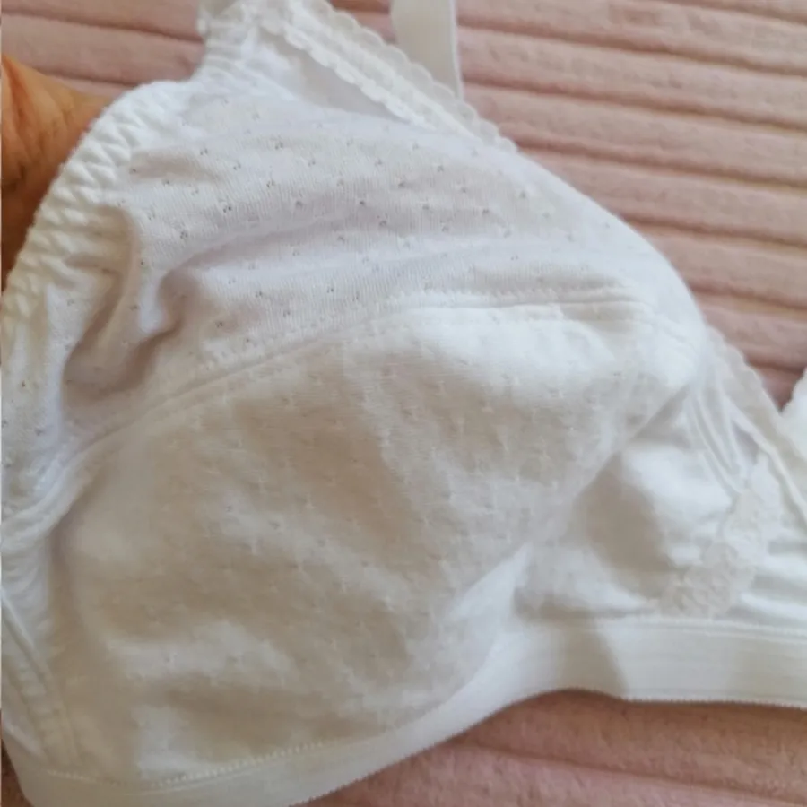 سوتین نخی اروپایی