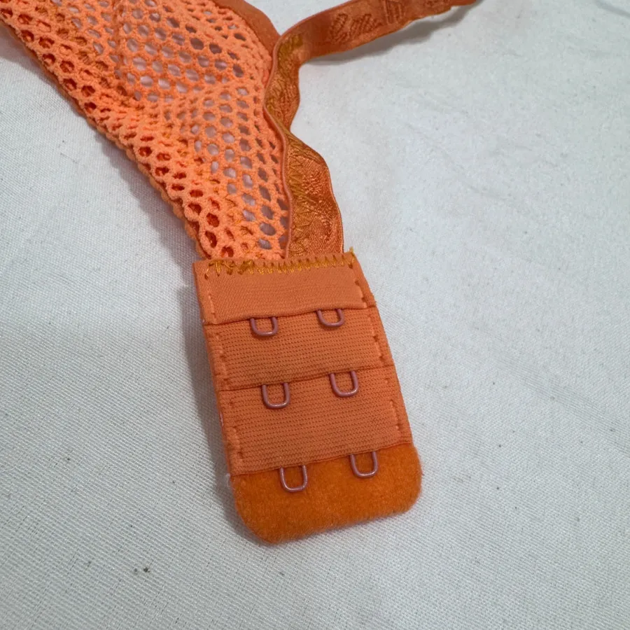 ست سوتین و شورت زنبوری