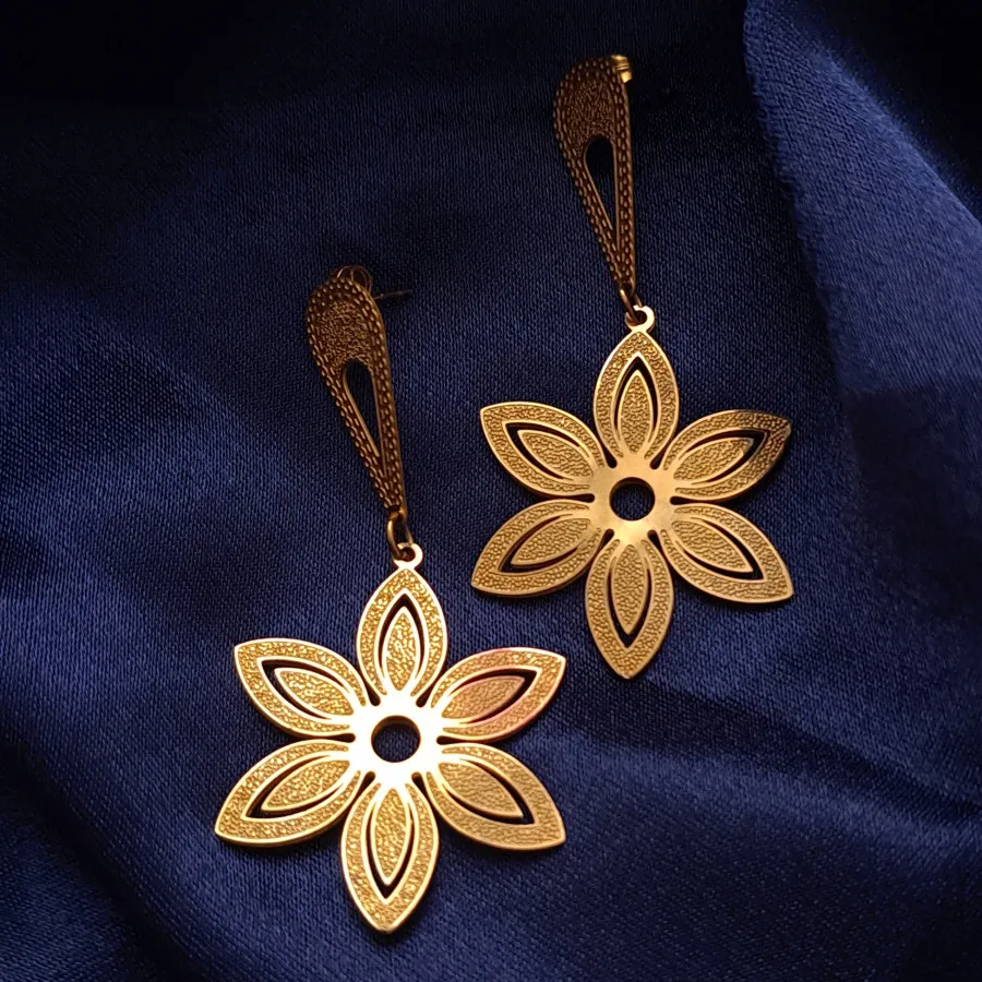 گوشواره زنانه طلایی