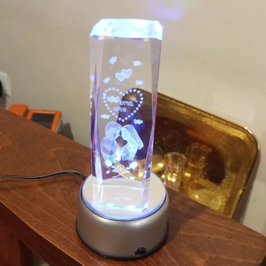 چراغ کریستالی متحرک