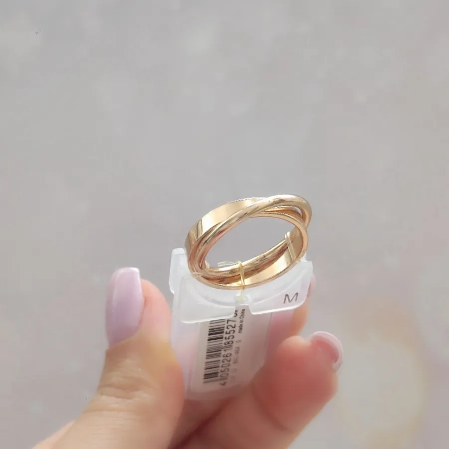 انگشتر طلایی