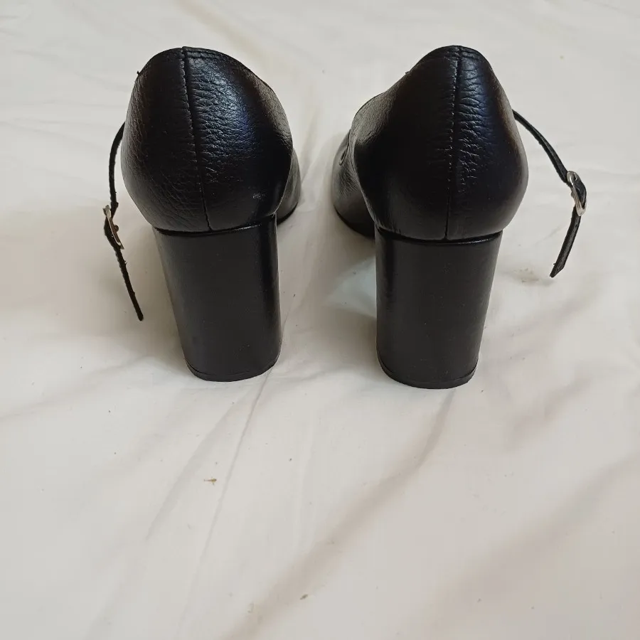 کفش چرم زنانه سایز 38