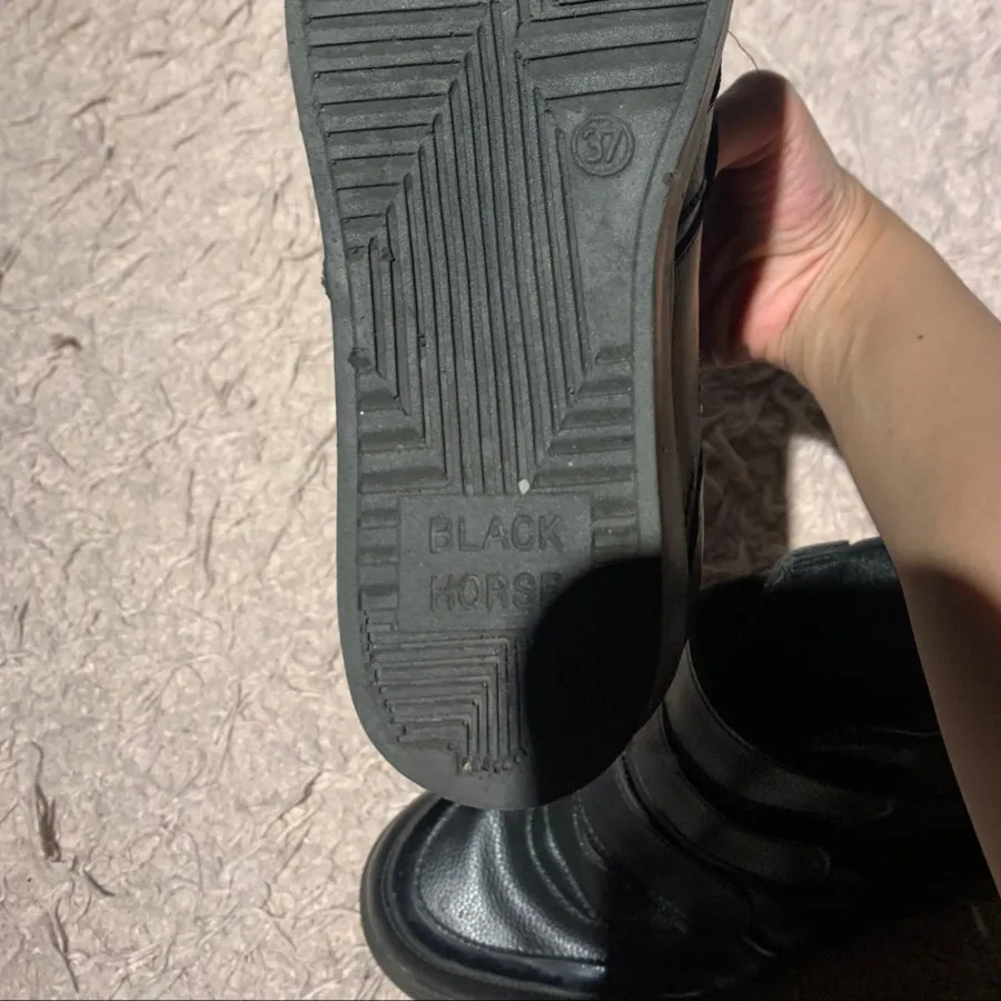 نیم بوت black horse
