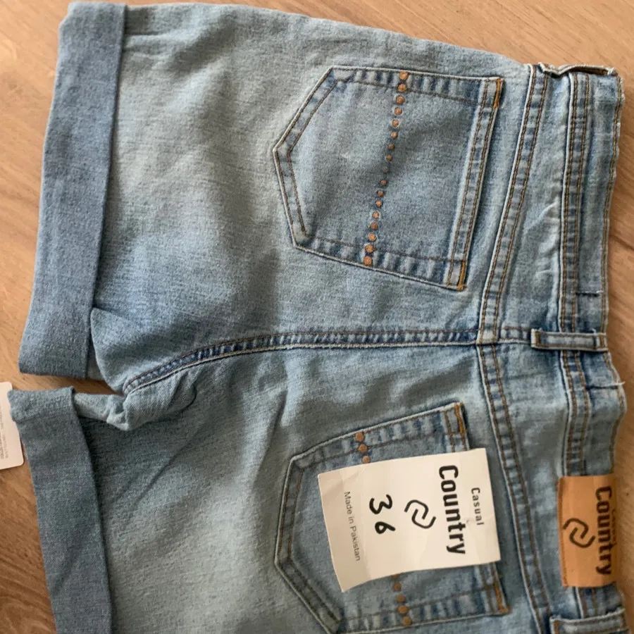 3 عدد شلوارک