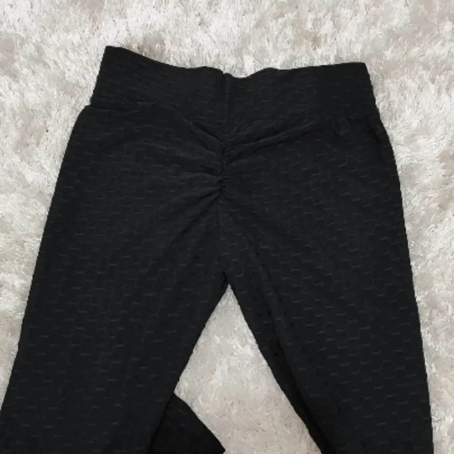 لگ زنبوری مشکی