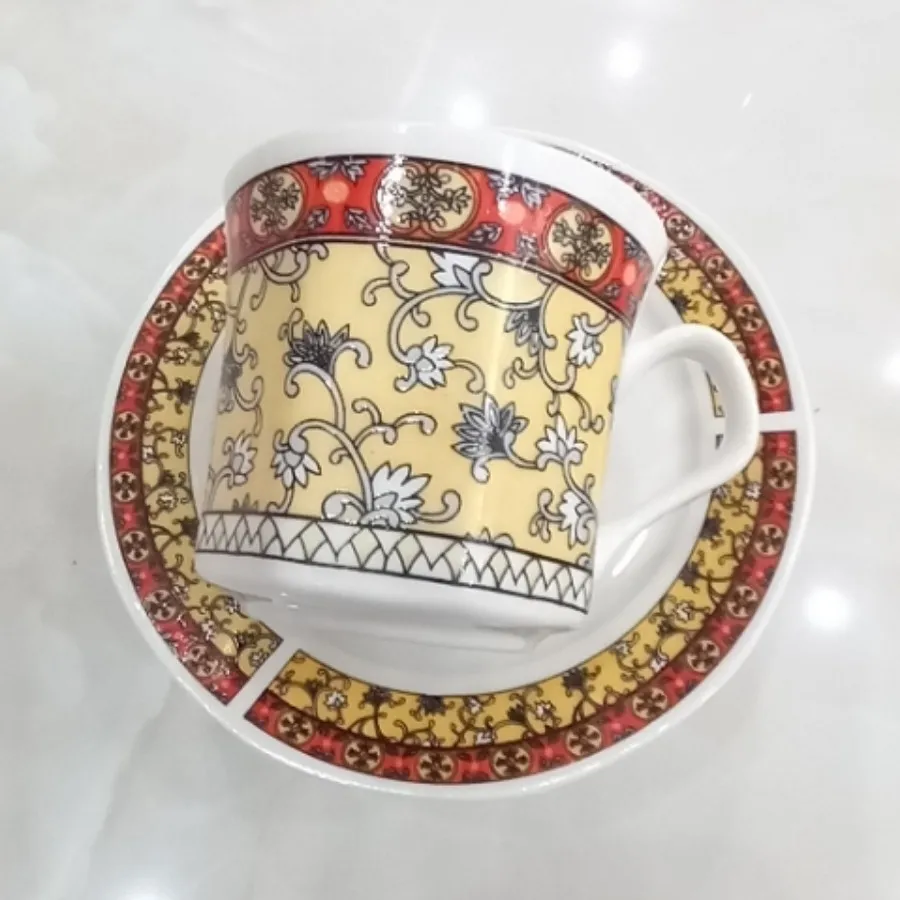 فنجان ونعلبکی