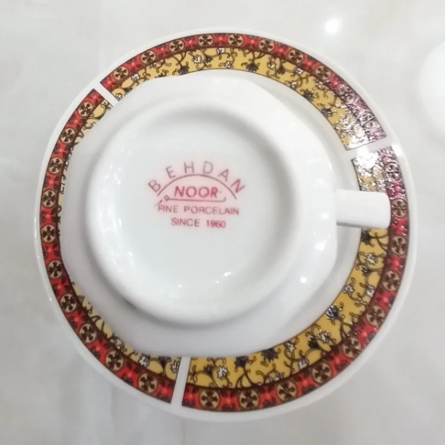 فنجان ونعلبکی