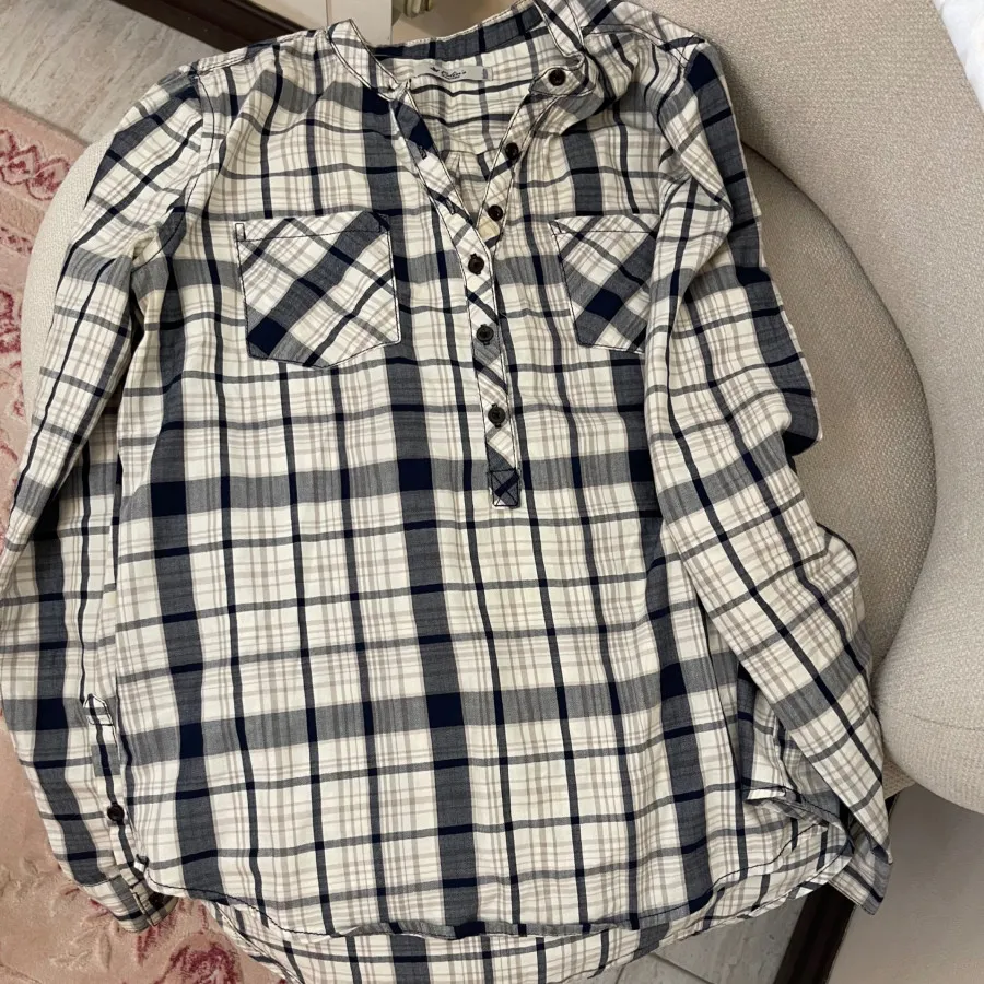 شومیز چهارخونه