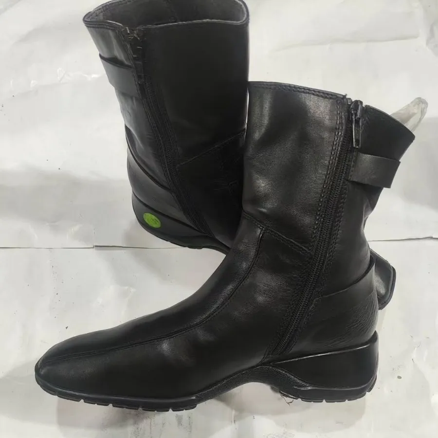 بوت زنانه اورجینال