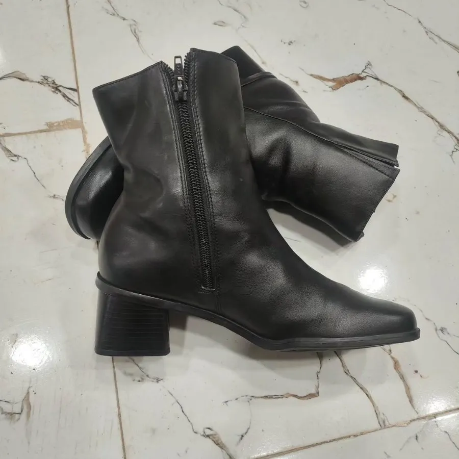 بوت زنانه اورجینال