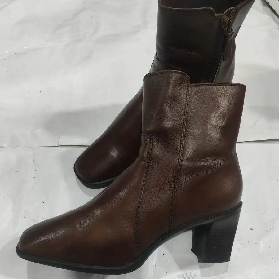 بوت زنانه اورجینال