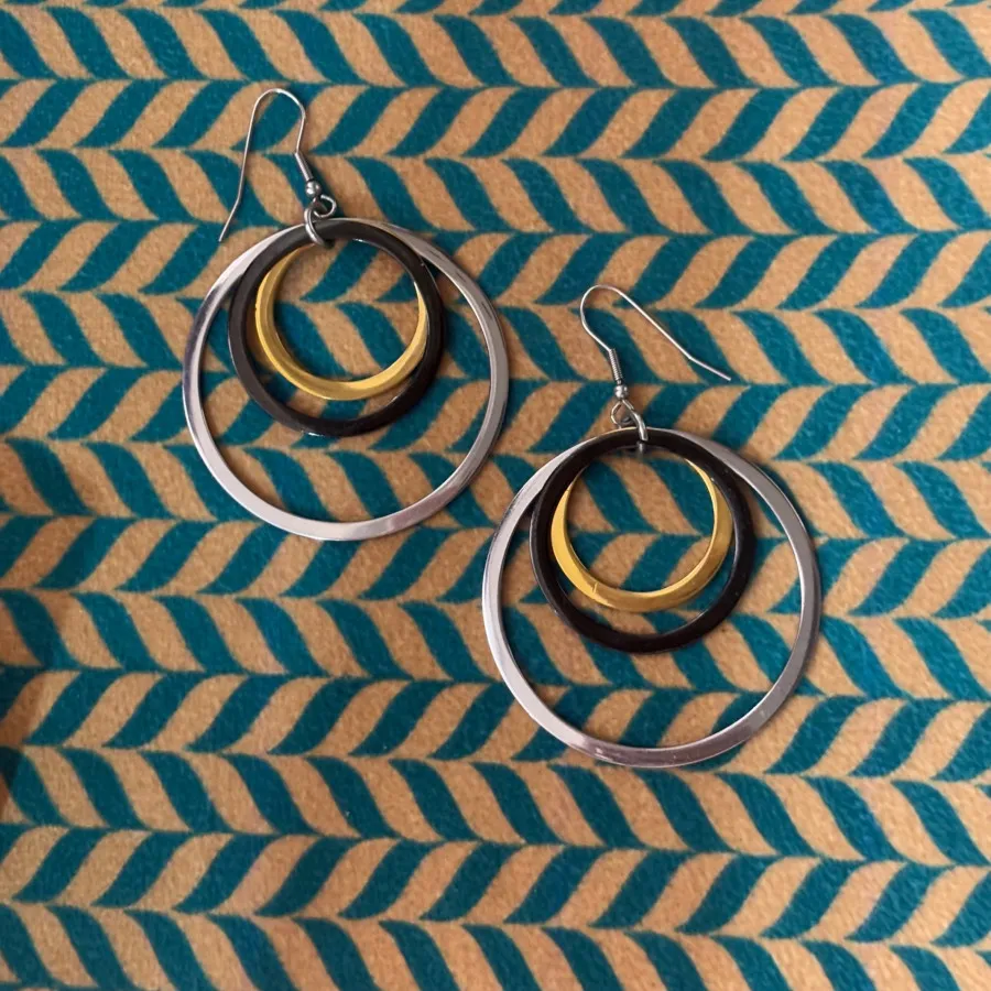 گوشواره سه رنگ