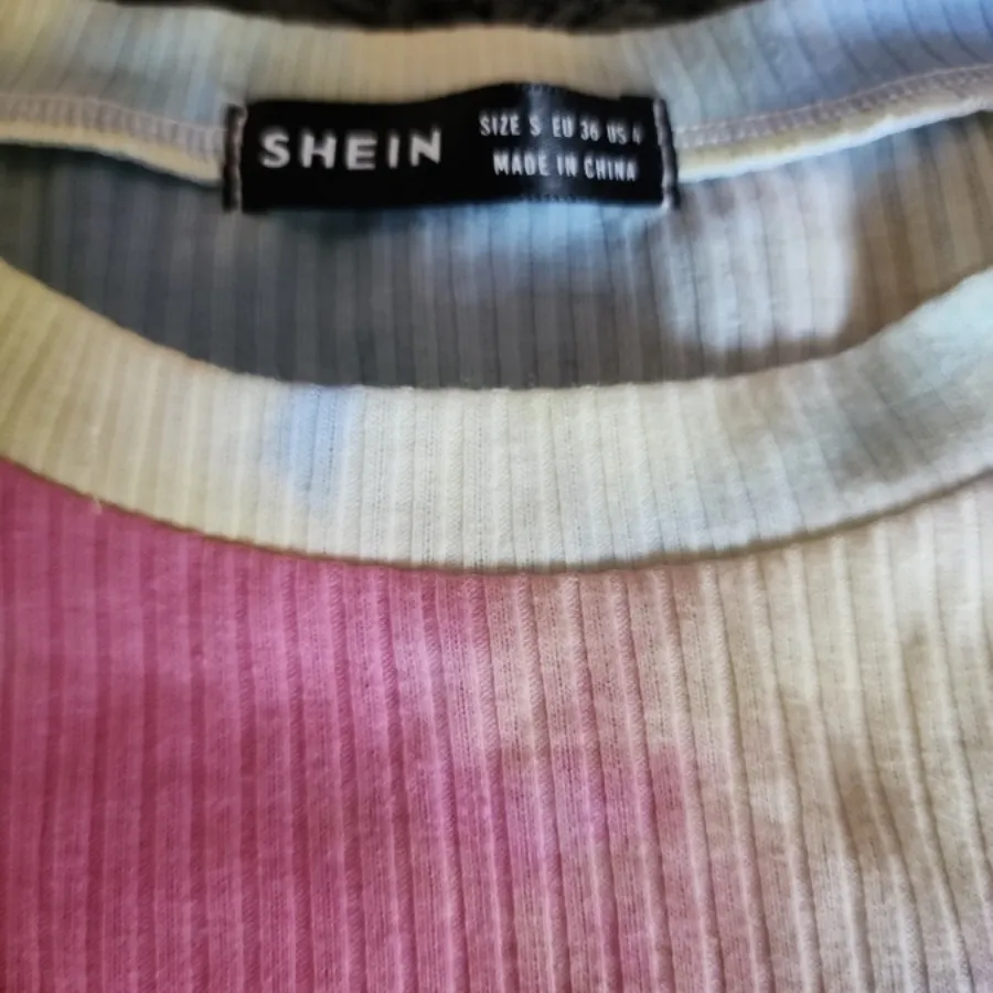 کراپ تیشرت پاستلی Shein