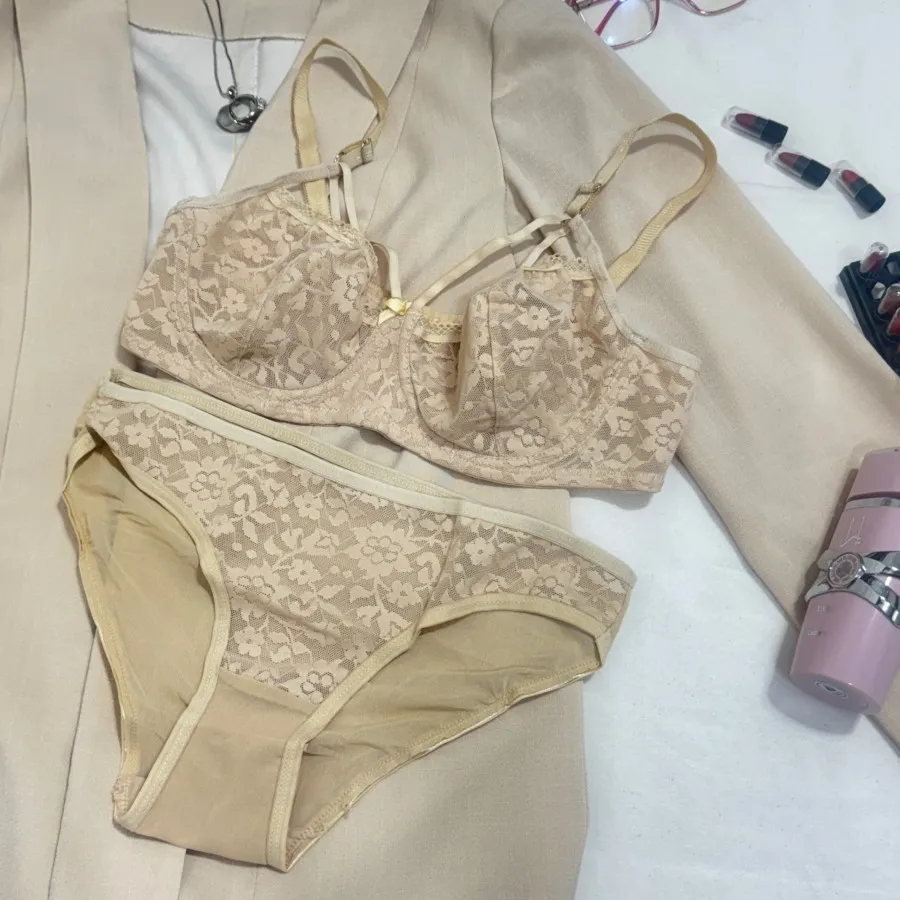 ست سوتین و شورت هارنسدار