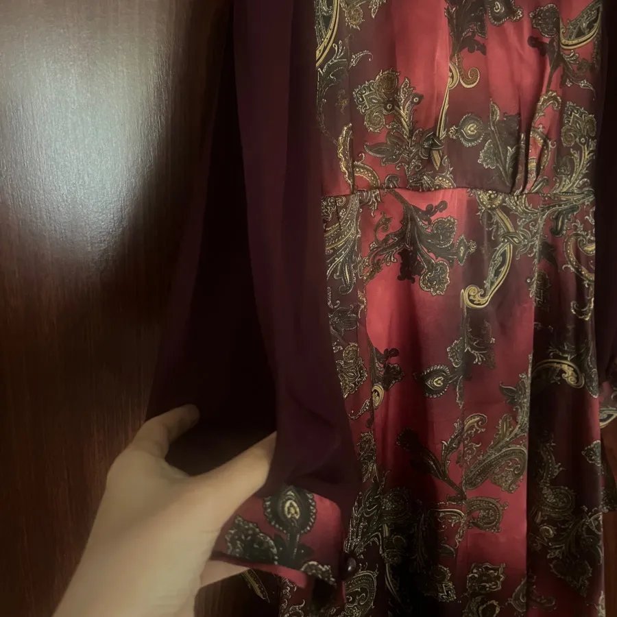 پیراهن ساتن زرشکی