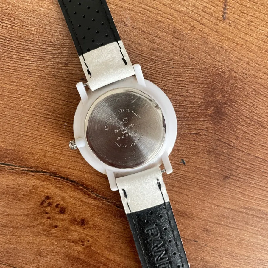 ساعت مچی دخترانه q&q